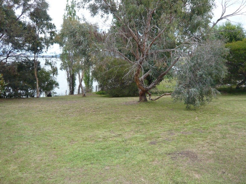 559 Shark Point Road, Penna TAS 7171