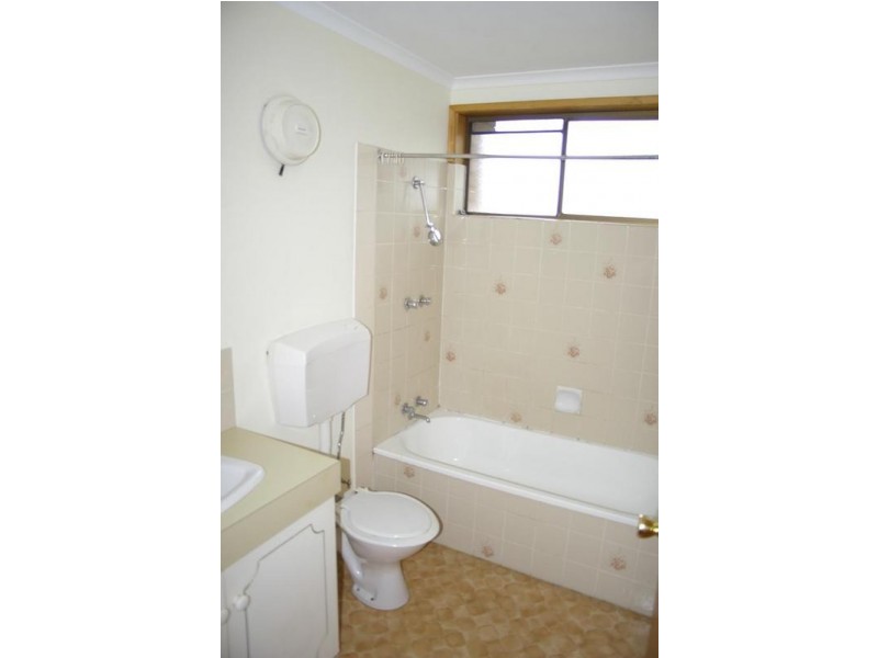 26/4 Clifford Court, Howrah TAS 7018