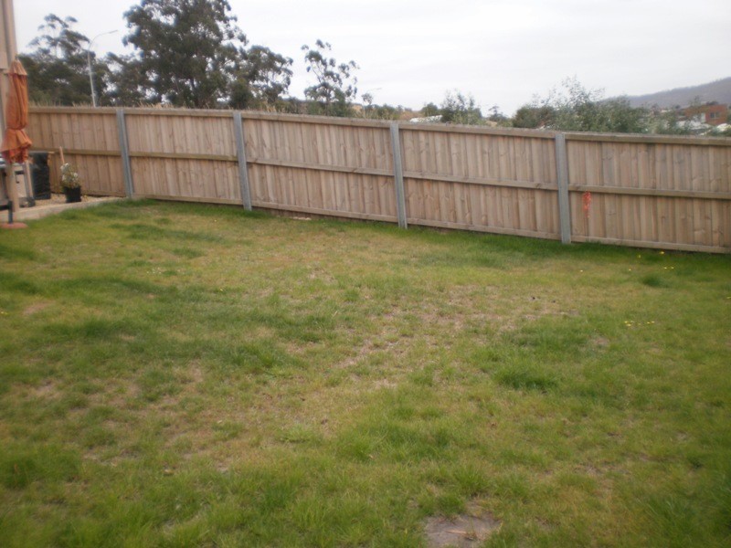1/13 Emmaline Court, Rokeby TAS 7019