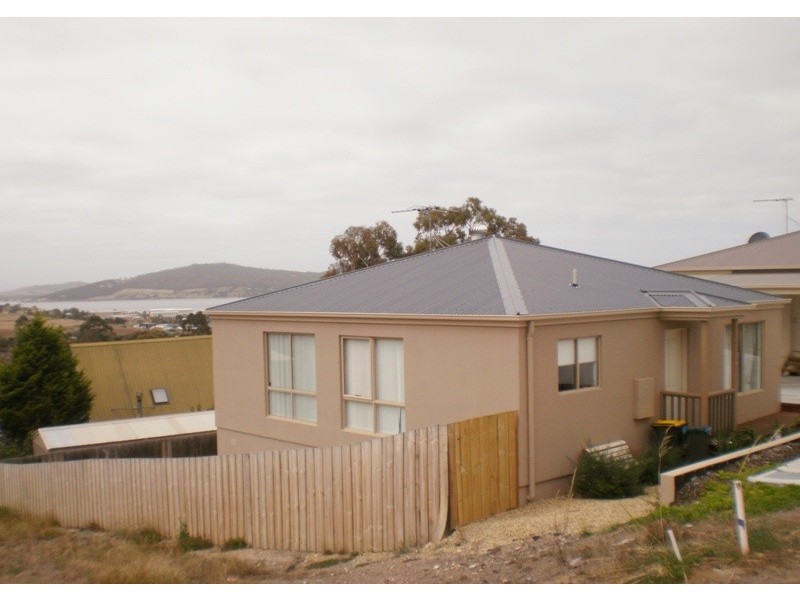 1/13 Emmaline Court, Rokeby TAS 7019