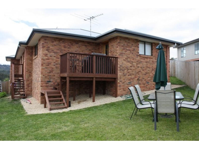 2/12 Bonnet Place, Mornington TAS 7018