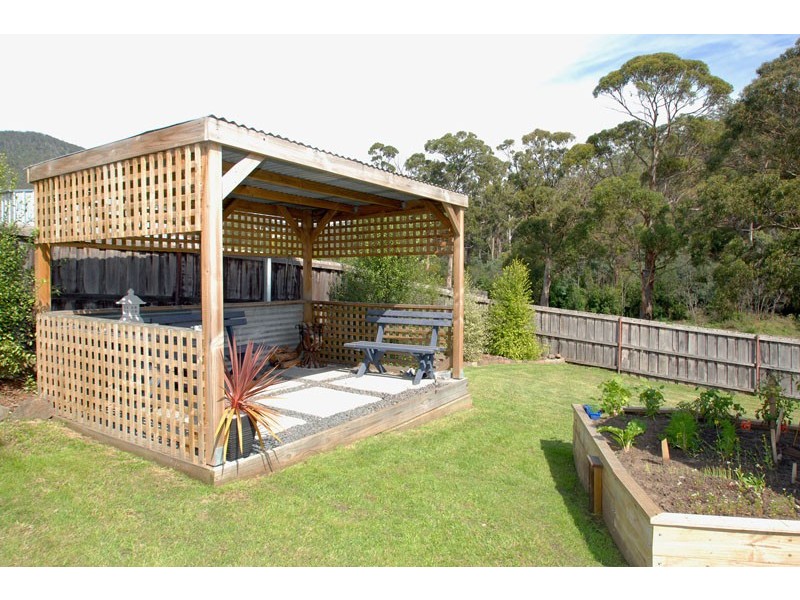 14 Arunta Crescent, Chigwell TAS 7011