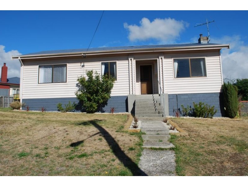 27 Curlew Parade, Claremont TAS 7011