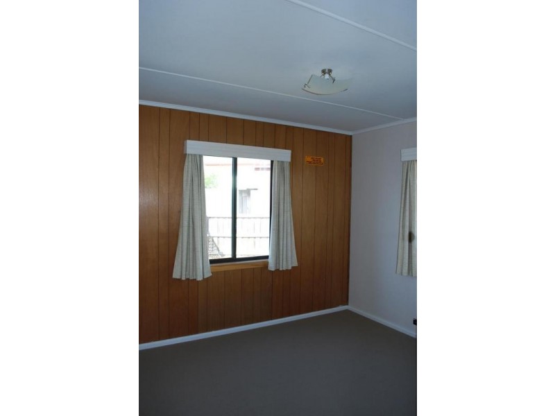 27 Curlew Parade, Claremont TAS 7011