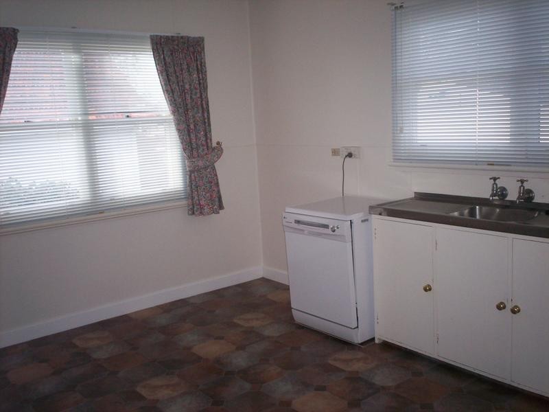 11 Keynsham Road, Claremont TAS 7011