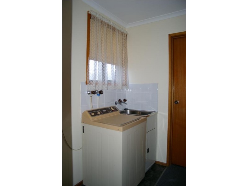 24/4 Clifford Court, Howrah TAS 7018