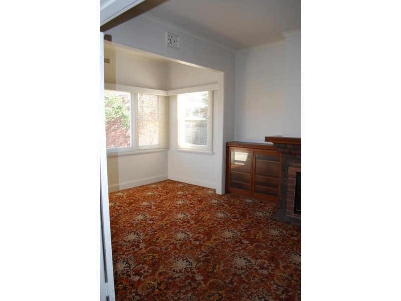 46 Lincoln Street, Lindisfarne TAS 7015