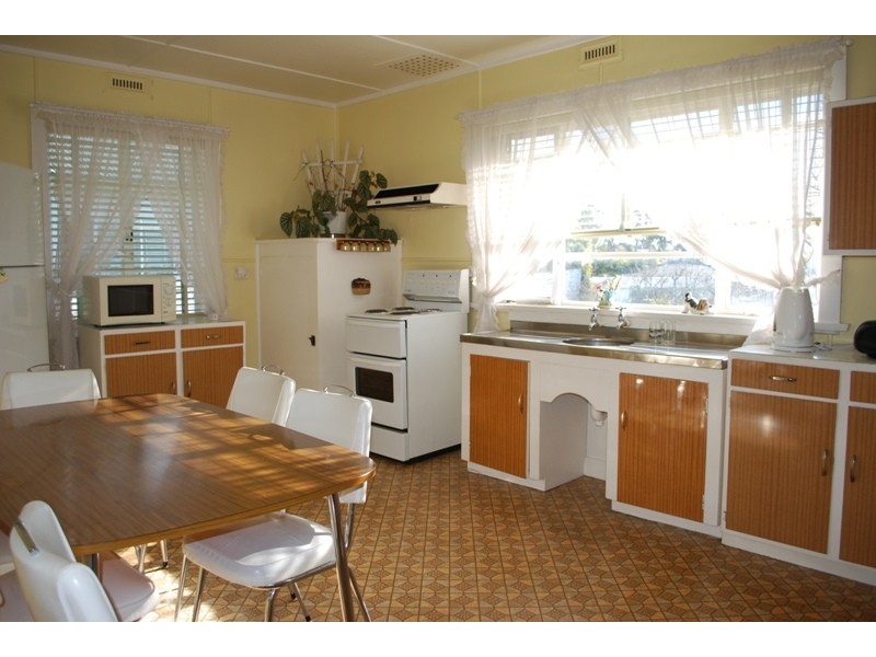 61 Edinburgh Crescent, Goodwood TAS 7010