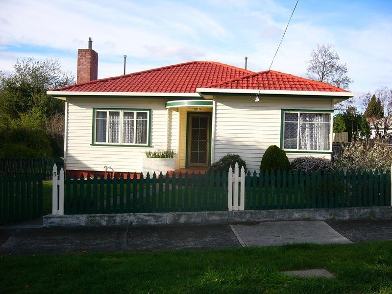 5 Somerton Crescent, Derwent Park TAS 7009