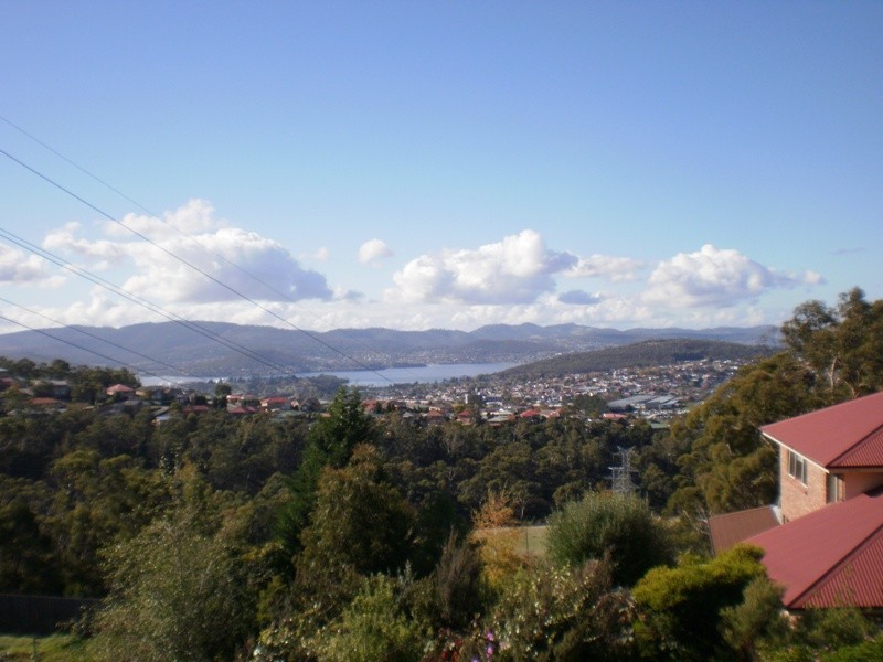 28 & 32 Firth Road, Lenah Valley TAS 7008