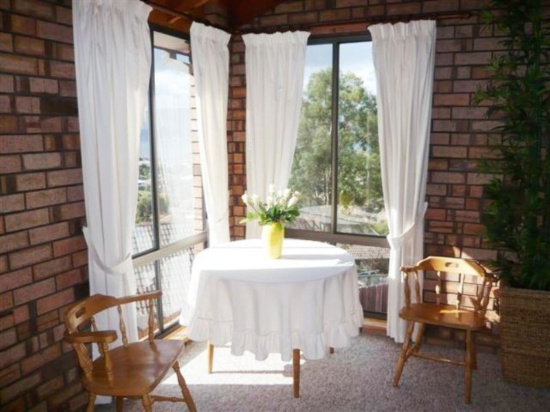 2/12 Tris Court, Berriedale TAS 7011