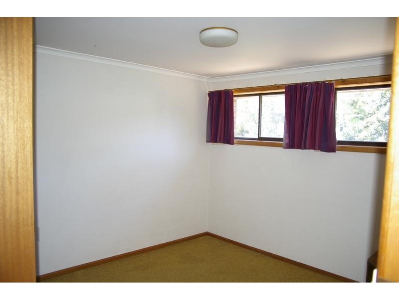 4/14a Lowelly Road, Lindisfarne TAS 7015