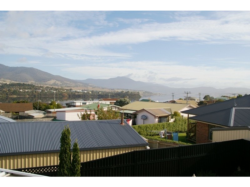 4 Gard Place, Old Beach TAS 7017