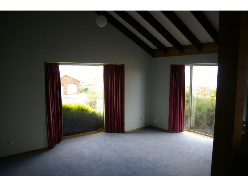 75 Diamond Drive, Blackmans Bay TAS 7052