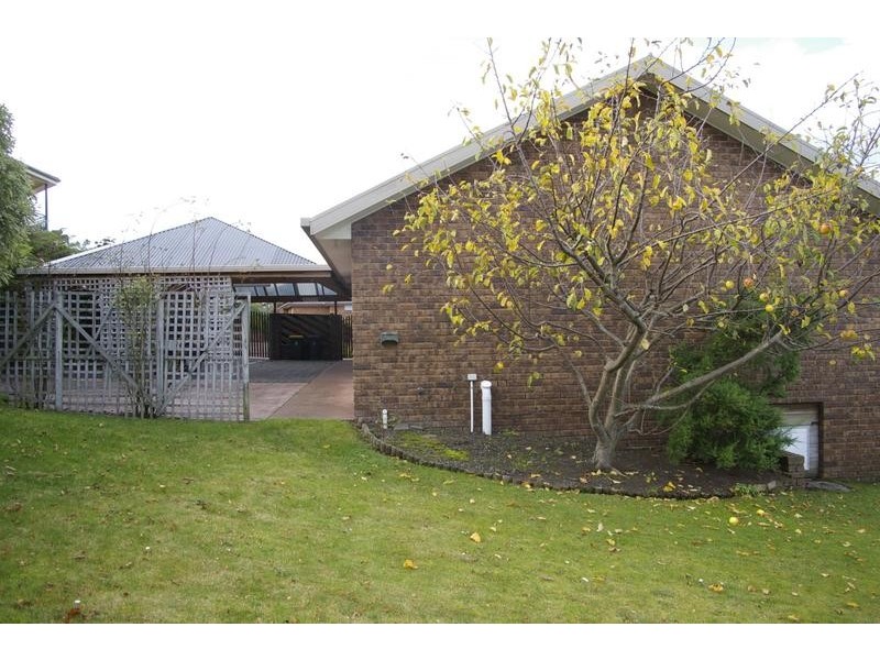 75 Diamond Drive, Blackmans Bay TAS 7052