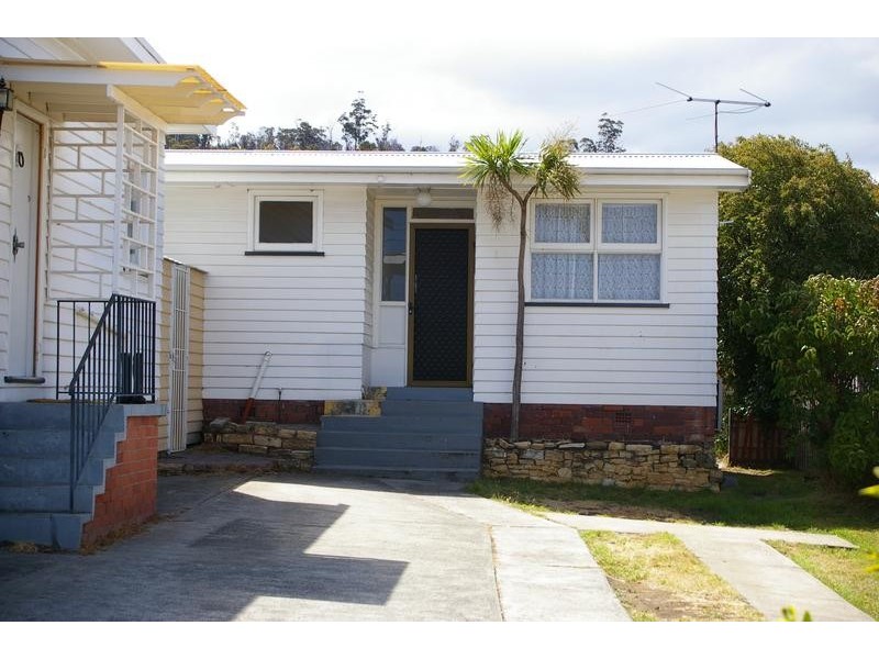 2/24 Lincoln Street, Lindisfarne TAS 7015