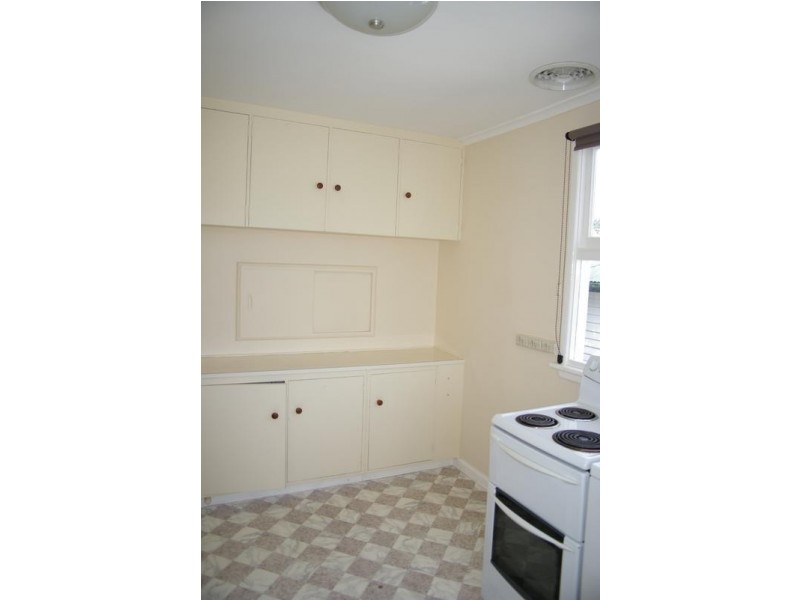 2/24 Lincoln Street, Lindisfarne TAS 7015