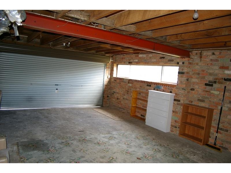 12 Corrina Road, Lindisfarne TAS 7015