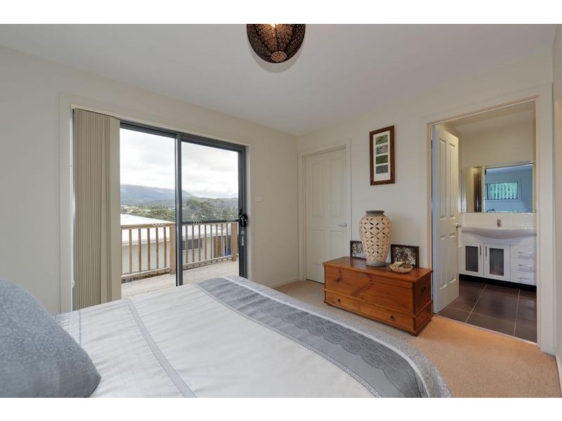 2/80 Channel Highway, Kingston TAS 7050