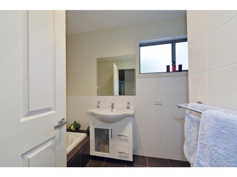 2/80 Channel Highway, Kingston TAS 7050