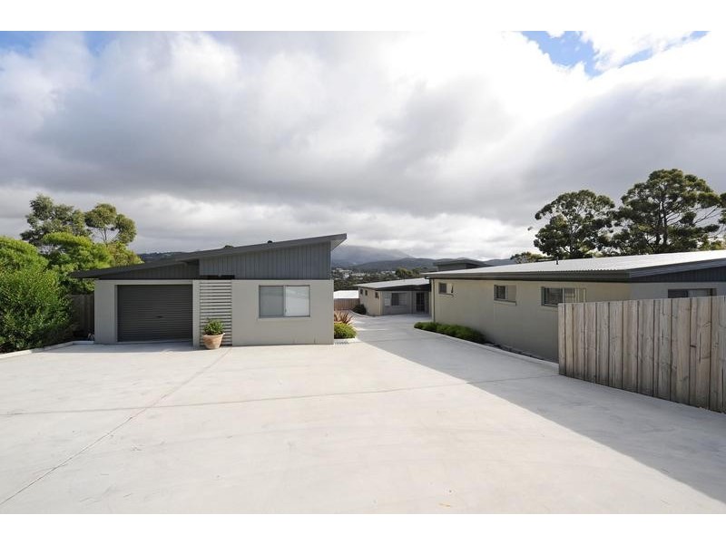 2/80 Channel Highway, Kingston TAS 7050