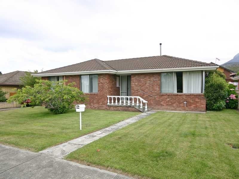 11 Sanders Street, Glenorchy TAS 7010