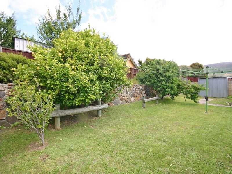 11 Sanders Street, Glenorchy TAS 7010