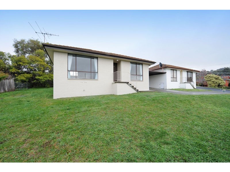 2/9 Crystal Downs Drive, Blackmans Bay TAS 7052