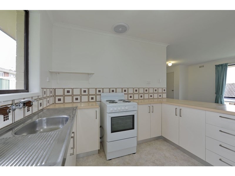 2/9 Crystal Downs Drive, Blackmans Bay TAS 7052