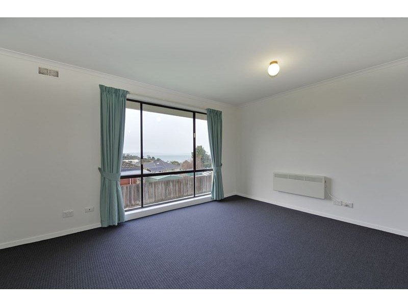 2/9 Crystal Downs Drive, Blackmans Bay TAS 7052