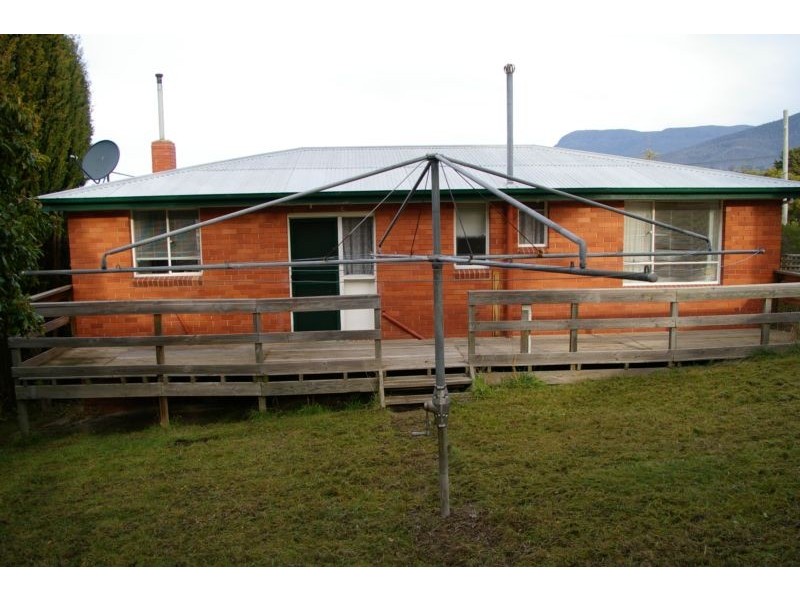 18 Chippendale Street, Claremont TAS 7011