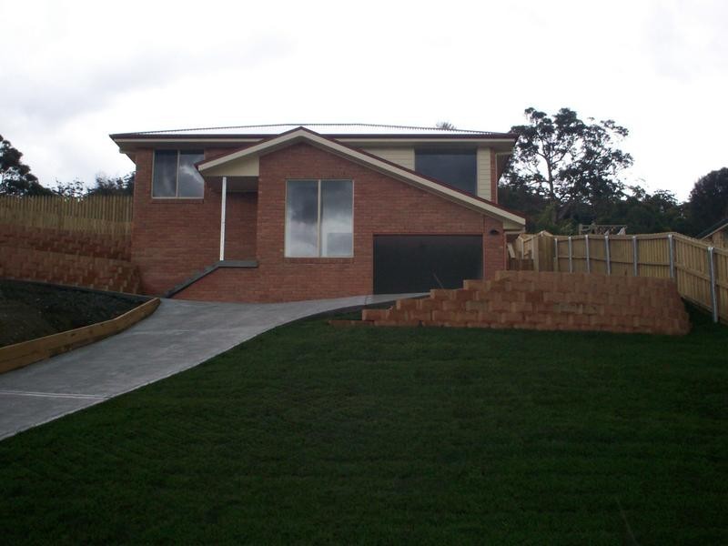 24 Boondar Street, Chigwell TAS 7011