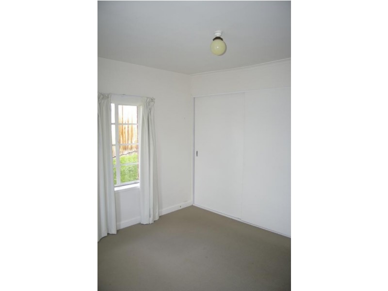 154 Augusta Road, Lenah Valley TAS 7008