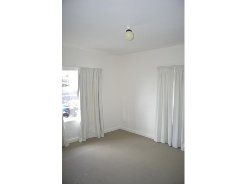 154 Augusta Road, Lenah Valley TAS 7008