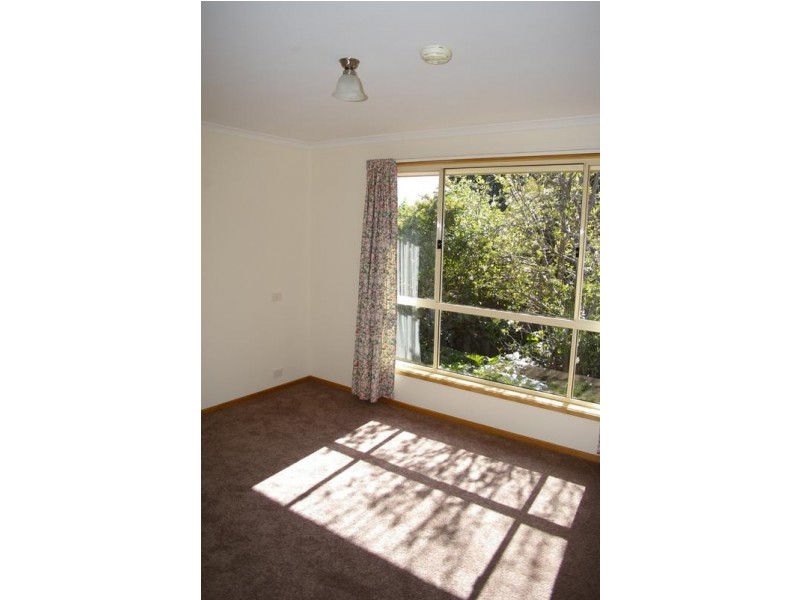 1/141 Gordons Hill Road, Lindisfarne TAS 7015