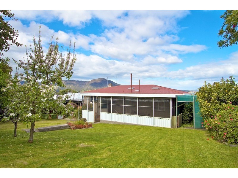6 Pulkara Circle, Berriedale TAS 7011