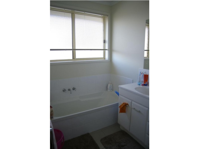 24/3 Russell Road, Claremont TAS 7011