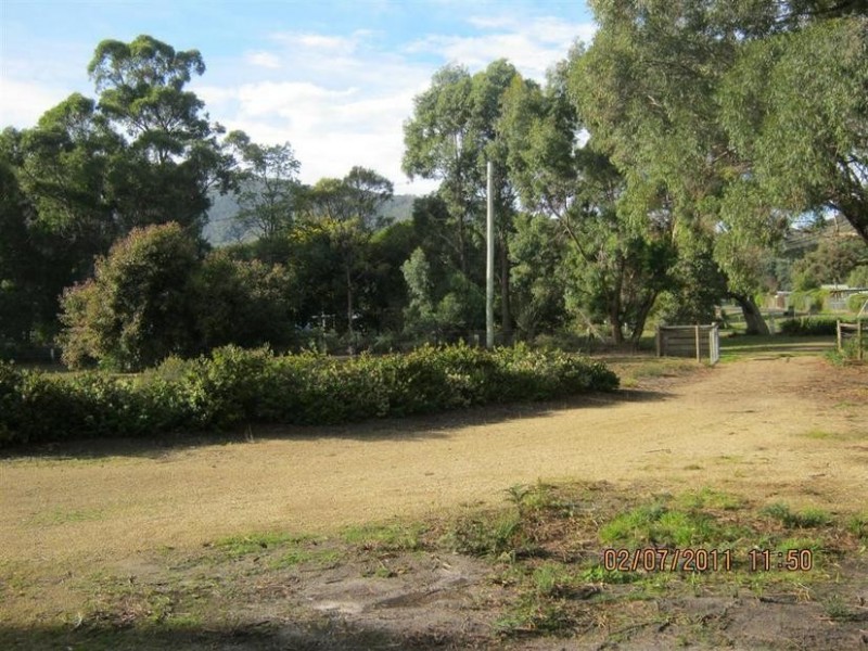 24 Apex Point Road, White Beach TAS 7184