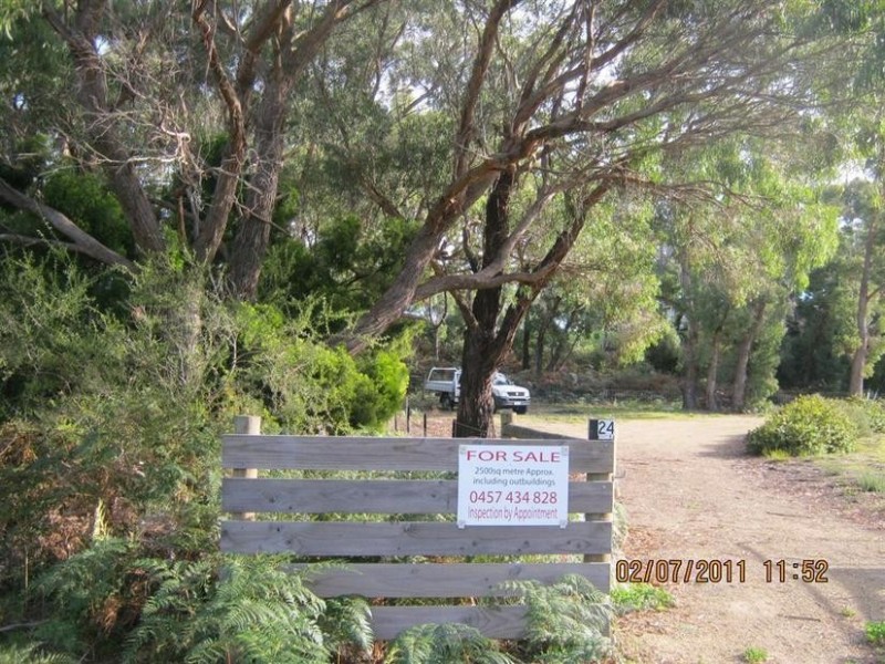 24 Apex Point Road, White Beach TAS 7184