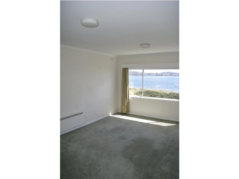 6/2 Mansell Place, Sandy Bay TAS 7005