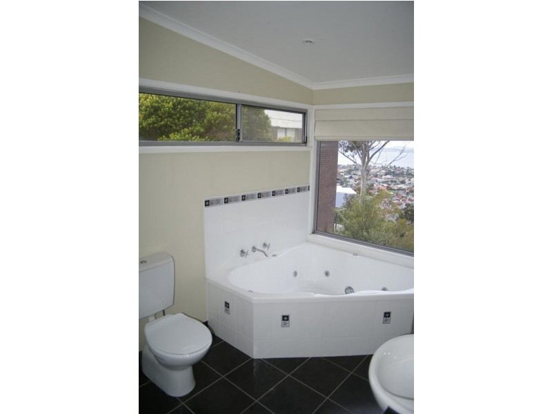 3/18 Chadwick Court, West Hobart TAS 7000