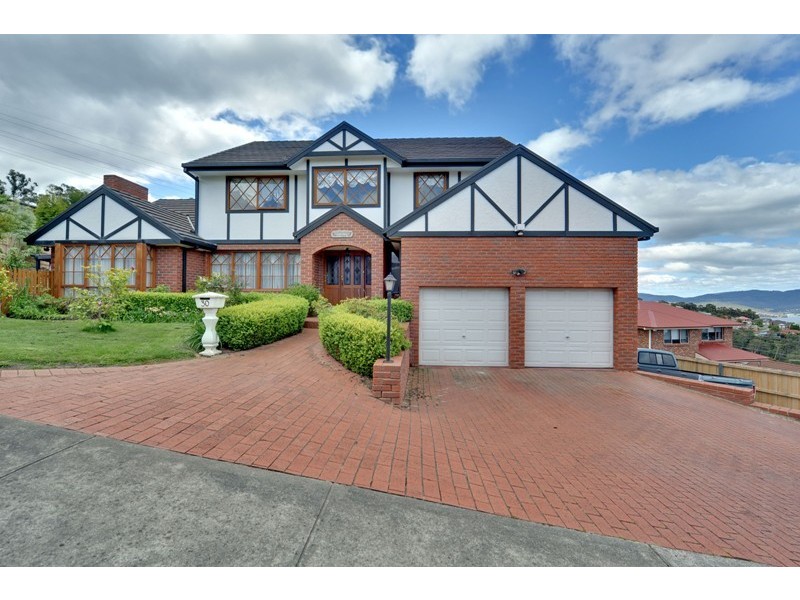 30 Firth Road, Lenah Valley TAS 7008