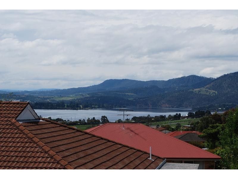 2/61 Crosby Road, Rosetta TAS 7010