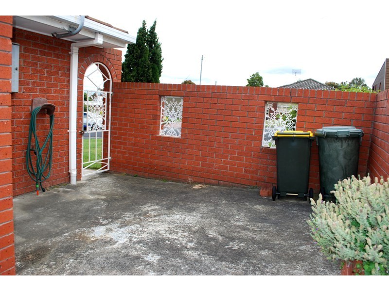 1/6 Cheviot Road, West Moonah TAS 7009