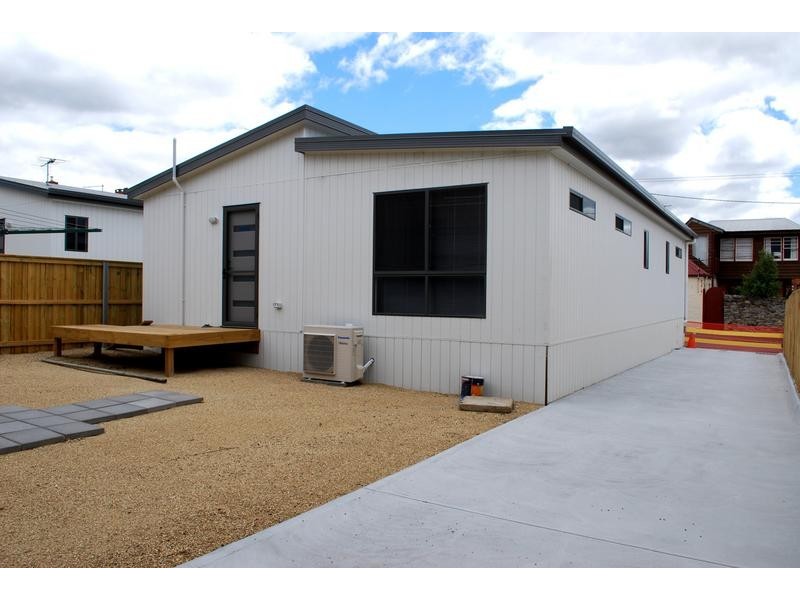 60 Feltham Street, North Hobart TAS 7000