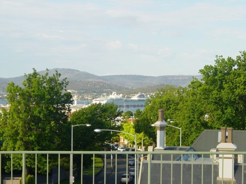 33/64 St Georges Terrace, Battery Point TAS 7004
