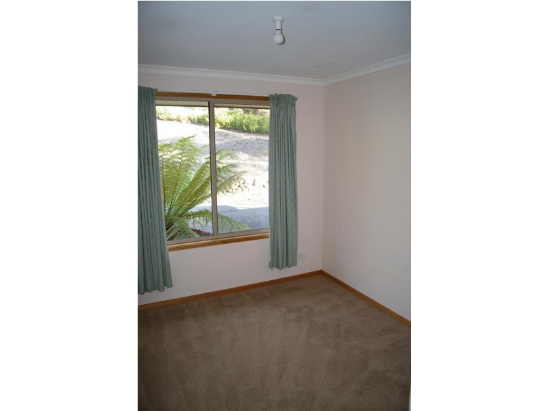 9 Wassell Place, Lindisfarne TAS 7015