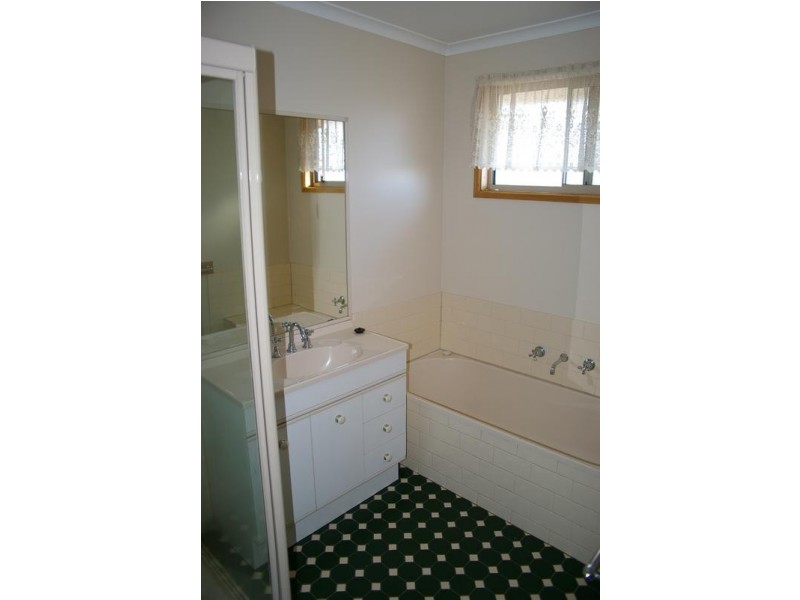 9 Wassell Place, Lindisfarne TAS 7015