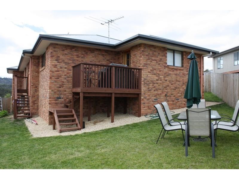 2/12 Bonnet Place, Mornington TAS 7018