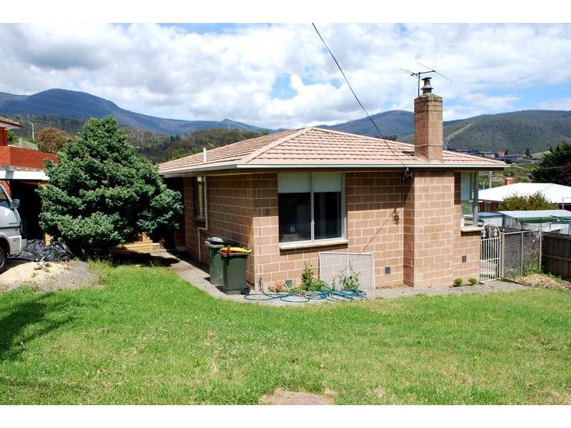 2 Loftus Street, Glenorchy TAS 7010